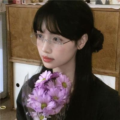 拜托了,花戎少女封面